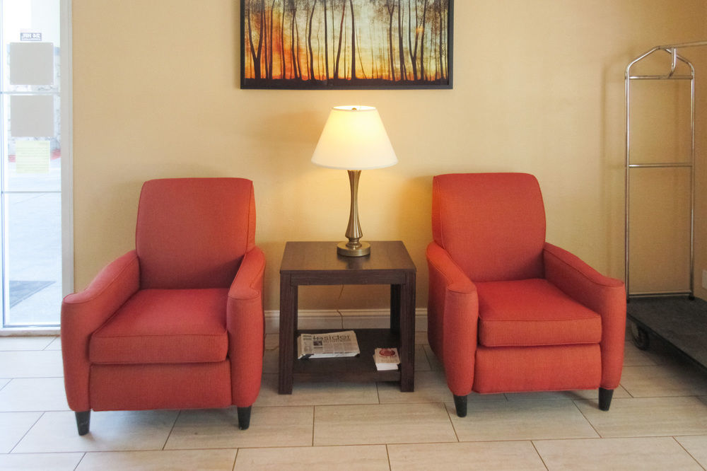 Quality Inn Fresno Yosemite Airport Buitenkant foto